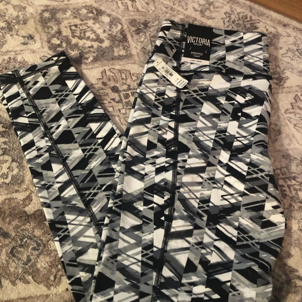 Victoria's Secret Leggings Tight